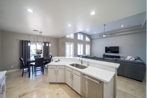 9006 S 10th Dr, Phoenix, AZ 85041 photo 9