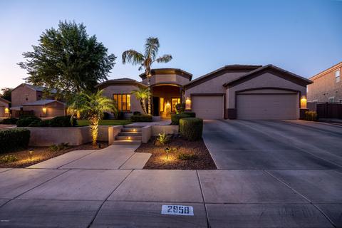 2958 E Hampton Ct, Gilbert, AZ 85295 photo 2