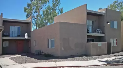2813 E Paradise Ln, Phoenix, AZ 85032 photo 11