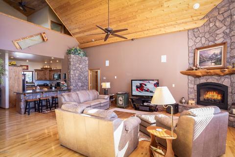 2352 Hellcat Cir, Overgaard, AZ 85933 photo 18