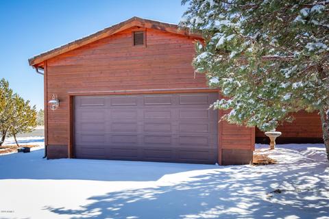 2352 Hellcat Cir, Overgaard, AZ 85933 photo 11