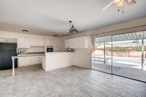 1644 E Broadmor Dr, Tempe, AZ 85282 photo 8