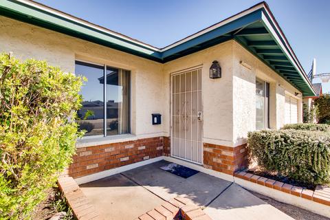 1644 E Broadmor Dr, Tempe, AZ 85282 photo 2