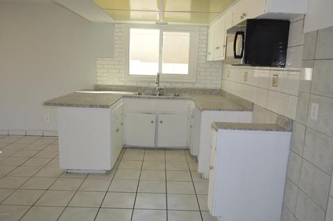 7932 W Avalon Dr, Phoenix, AZ 85033 photo 9