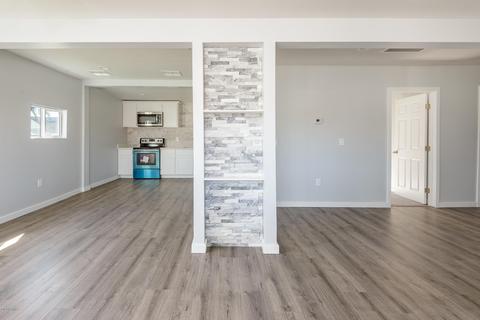 4426 S 9th St, Phoenix, AZ 85040 photo 6