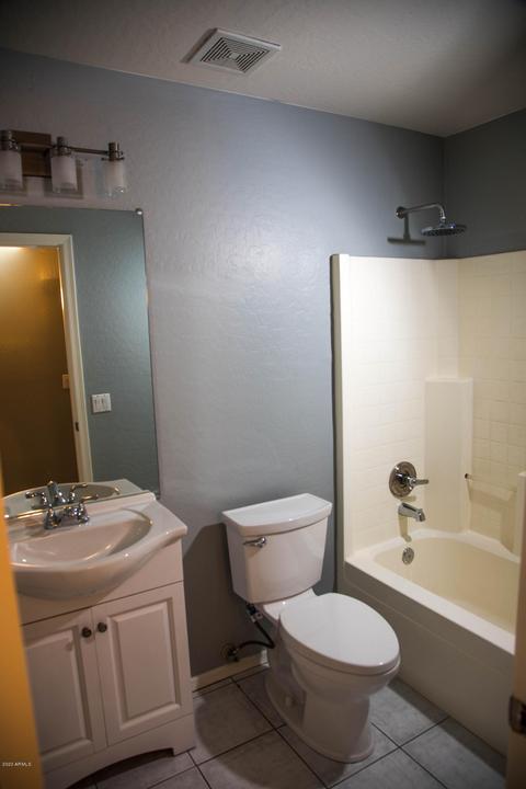 6330 W Mohave St, Phoenix, AZ 85043 photo 9