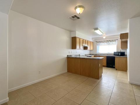 7231 S 2nd Ln, Phoenix, AZ 85041 photo 4
