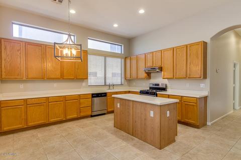734 W Estrella Dr, Gilbert, AZ 85233 photo 10