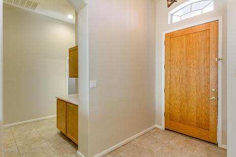 734 W Estrella Dr, Gilbert, AZ 85233 photo 3