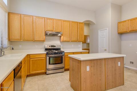 734 W Estrella Dr, Gilbert, AZ 85233 photo 9