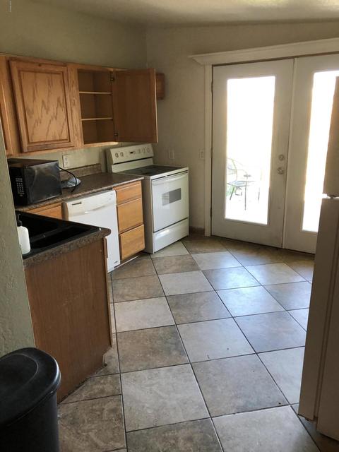 565 S Main Dr, Apache Junction, AZ 85120 photo 8