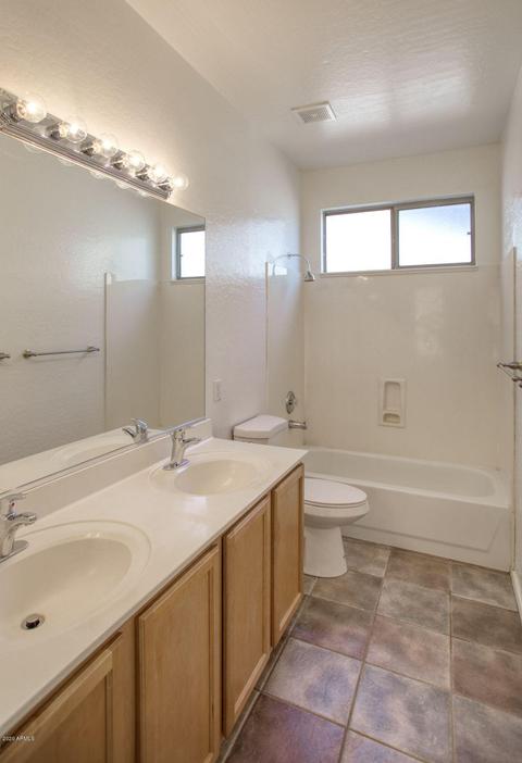 1724 E Orangewood St, Gilbert, AZ 85296 photo 11