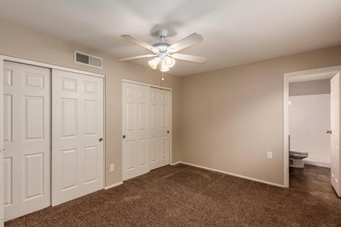1266 E Inca St, Mesa, AZ 85203 photo 4