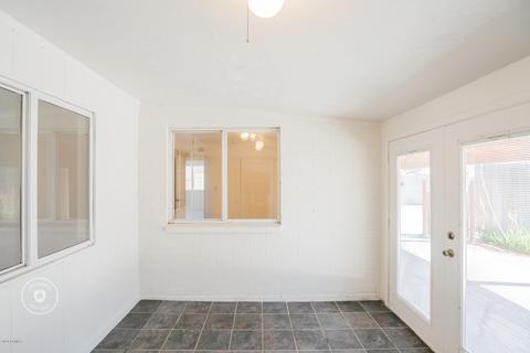 3223 E Hillery Dr, Phoenix, AZ 85032 photo 5