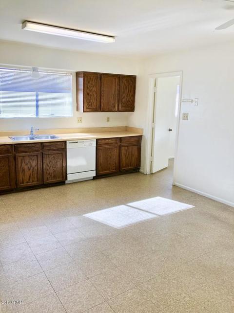 1137 W Hackamore St, Mesa, AZ 85201 photo 4
