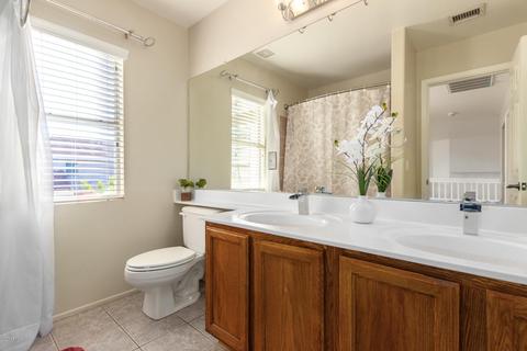 907 W Cooley Dr, Gilbert, AZ 85233 photo 23