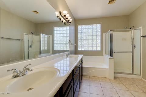 984 S Parkcrest St, Gilbert, AZ 85296 photo 25