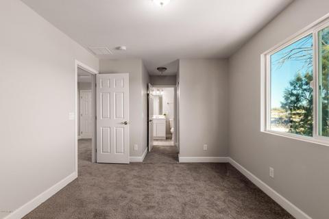 1025 E Odeum Ln, Phoenix, AZ 85040 photo 13