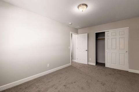 1025 E Odeum Ln, Phoenix, AZ 85040 photo 16
