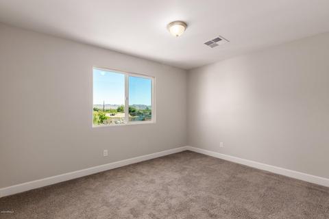 1025 E Odeum Ln, Phoenix, AZ 85040 photo 12