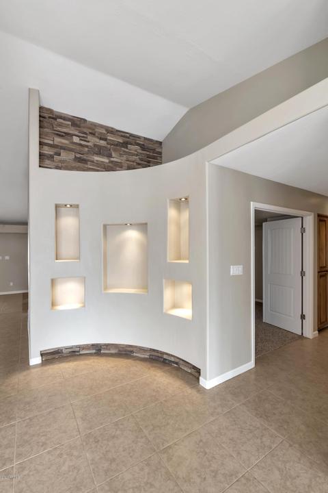 1550 E La Vieve Ln, Tempe, AZ 85284 photo 6