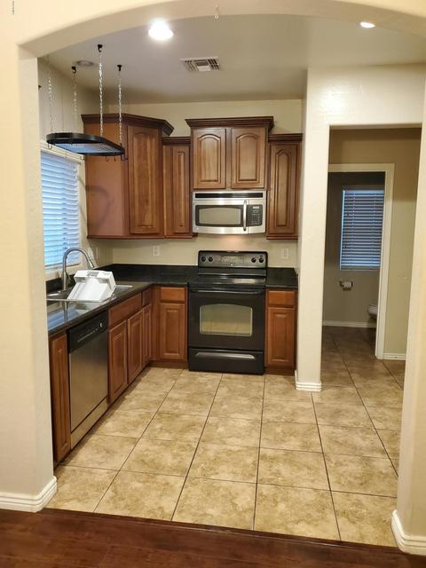 4768 E Laurel Ct, Gilbert, AZ 85234 photo 2