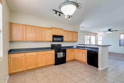 874 S Porter St, Gilbert, AZ 85296 photo 9
