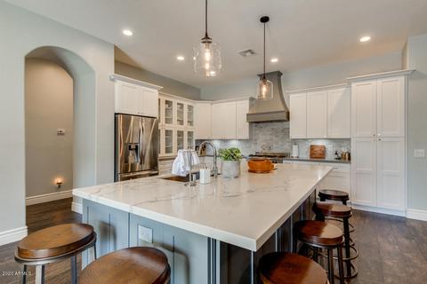 921 E Julian Dr, Gilbert, AZ 85295 photo 1