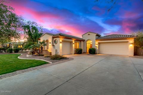 2898 E Canyon Creek Ct, Gilbert, AZ 85295 photo 2