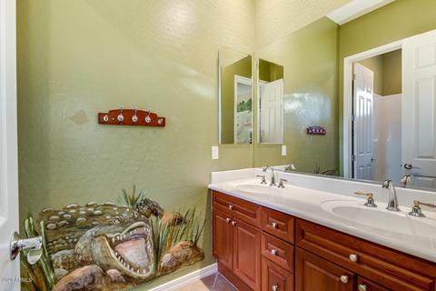 2898 E Canyon Creek Ct, Gilbert, AZ 85295 photo 35