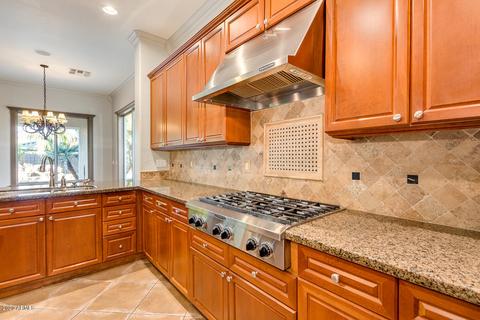 2898 E Canyon Creek Ct, Gilbert, AZ 85295 photo 13