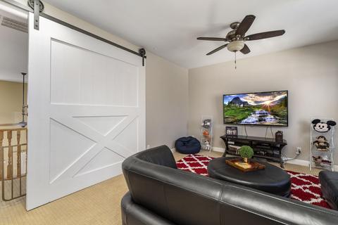 3741 Ember Glow Way, Phoenix, AZ 85050 photo 15