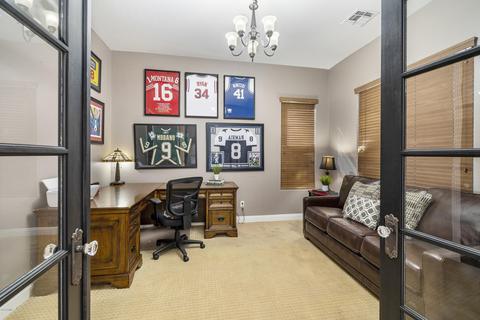 3741 Ember Glow Way, Phoenix, AZ 85050 photo 11
