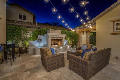 3741 Ember Glow Way, Phoenix, AZ 85050 photo 2