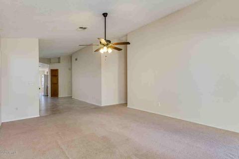 746 E Sack Dr, Phoenix, AZ 85024 photo 4