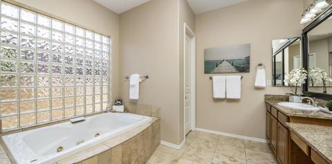 3963 E Nocona Ln, Phoenix, AZ 85050 photo 22