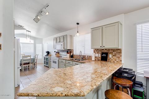 2829 E Renee Dr, Phoenix, AZ 85050 photo 3