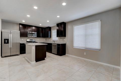 3935 S 79th Ln, Phoenix, AZ 85043 photo 4