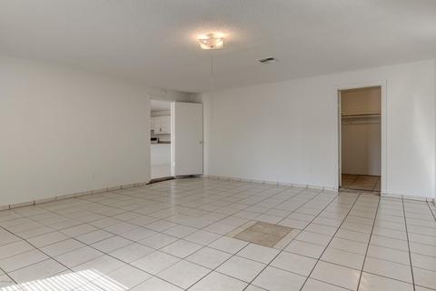 2942 N 68th Ln, Phoenix, AZ 85033 photo 19