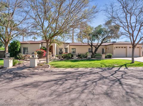 3033 N Manor Dr E, Phoenix, AZ 85014 photo 1