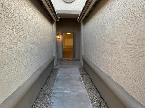 1727 E Branham Ln, Phoenix, AZ 85042 photo 3