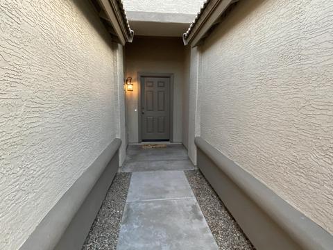 1727 E Branham Ln, Phoenix, AZ 85042 photo 2