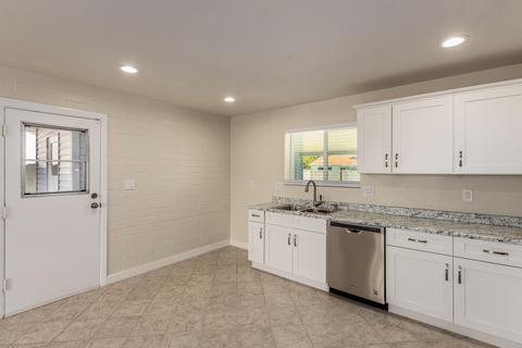 5737 N 37th Ave, Phoenix, AZ 85019 photo 12
