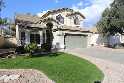 750 E Devon Dr, Gilbert, AZ 85296 photo 2