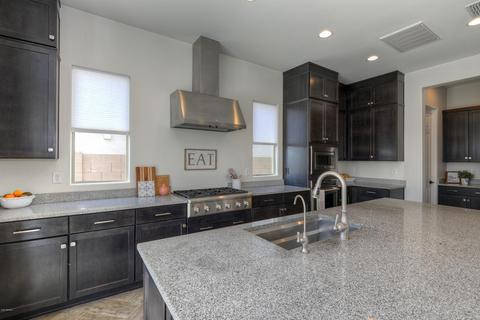 891 E Knightsbridge Way, Gilbert, AZ 85297 photo 2