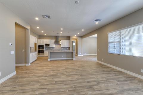 3752 E Spring Wheat Ln, Gilbert, AZ 85296 photo 2