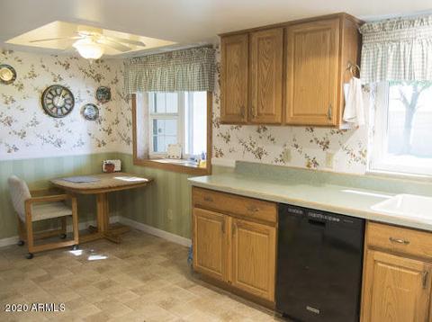 2247 E Lincoln Cir, Phoenix, AZ 85016 photo 9
