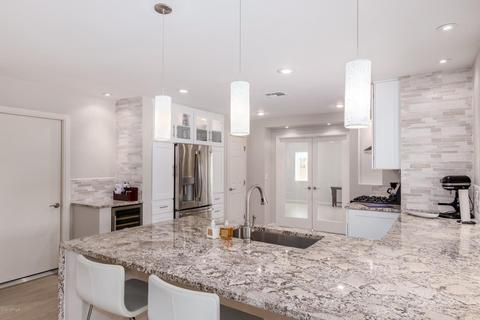 2539 E Cinnabar Ave, Phoenix, AZ 85028 photo 6