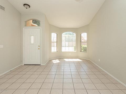 55 S Garnet Rd, Gilbert, AZ 85296 photo 10