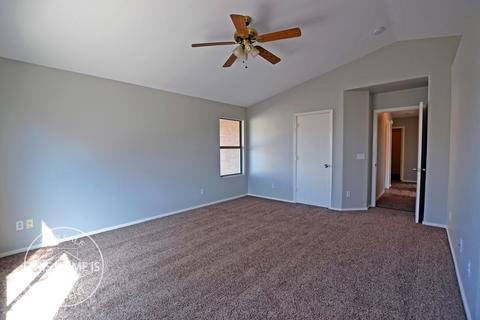 1918 S Valley Dr, Apache Junction, AZ 85120 photo 9